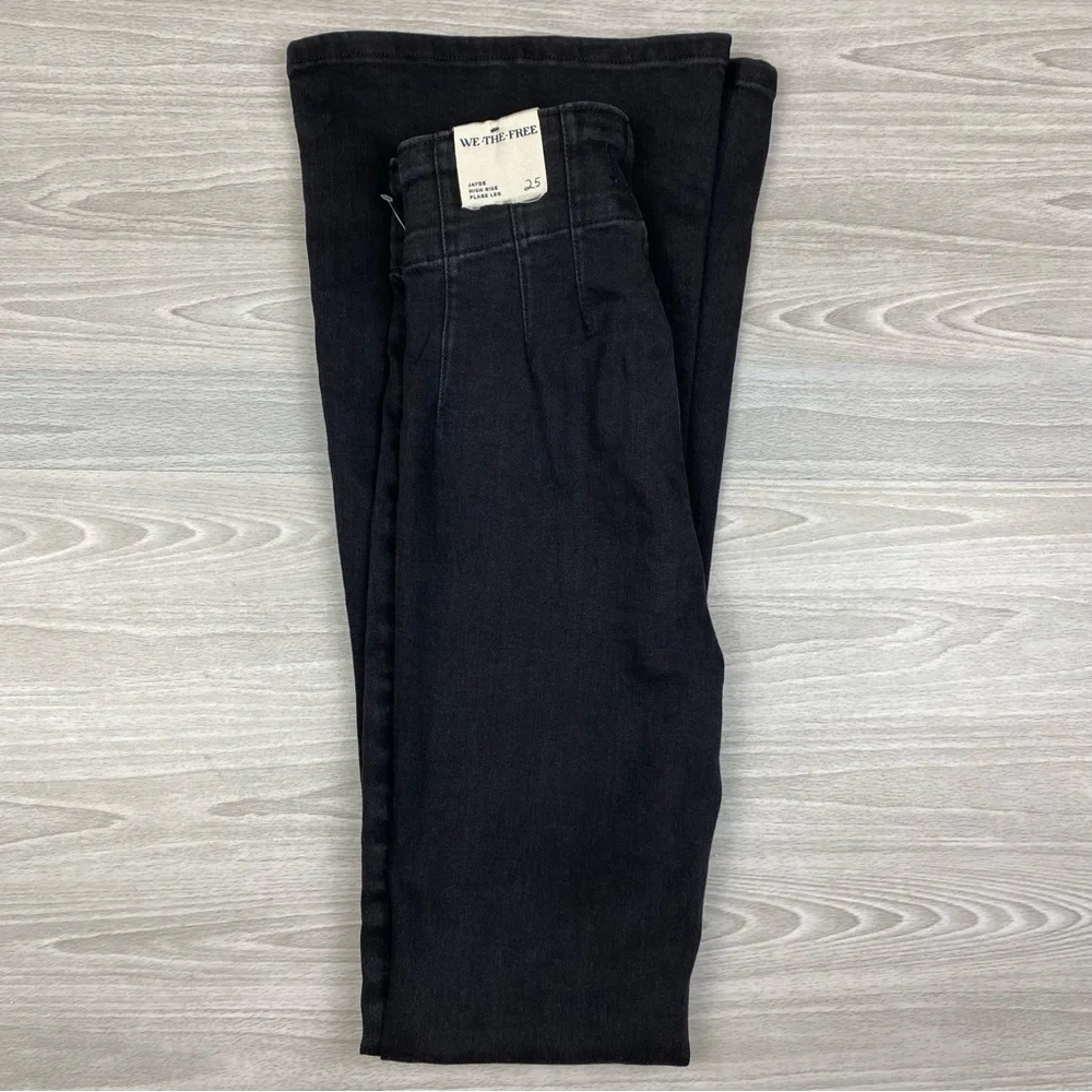 Free People x We The Free Jayde Retro High Rise Flare Stretch Jeans Onyx 25 - Picture 10 of 17